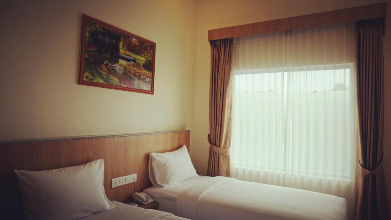 Bintan Lumba Lumba Inn Hotel Tanjung Pinang Exterior foto